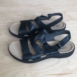 Clarks Comfort Black Sandals Leather Adjustable Straps Womens Sz 6.